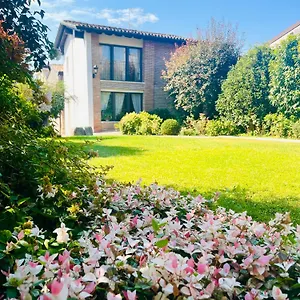  Frühstückspension Maison Jardin